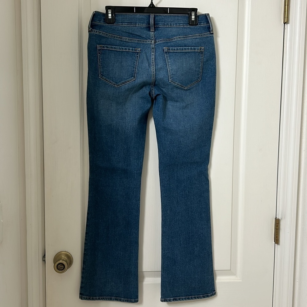 Old Navy Original Mid Rise Straight Leg Jean Sz 4 Short - Picture 2 of 12